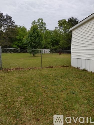 Blythe House: 2429 Hoods Chapel Rd