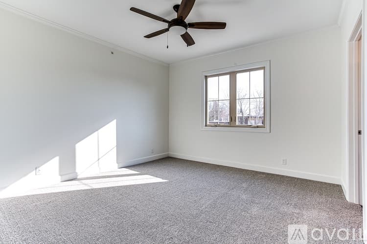 Kansas City Apartment: 4505 Summit St