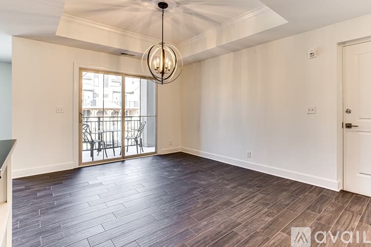Kansas City Apartment: 4505 Summit St