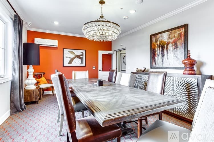 Kansas City Apartment: 4505 Summit St