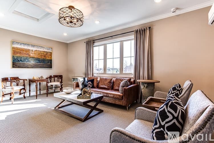 Kansas City Apartment: 4505 Summit St