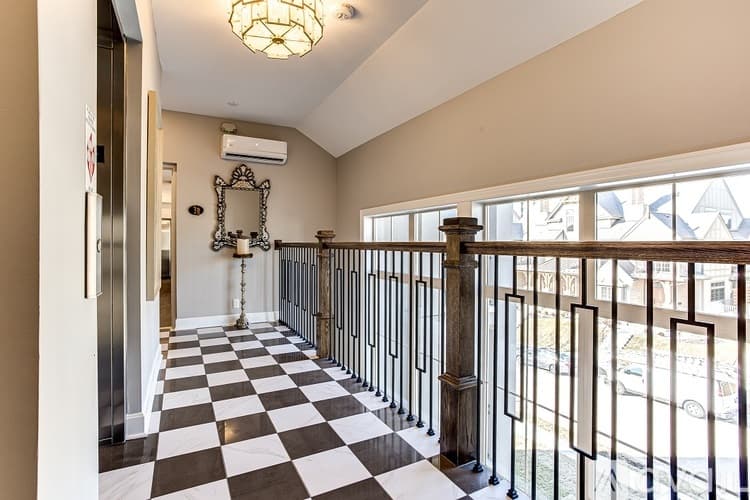 Kansas City Apartment: 4505 Summit St