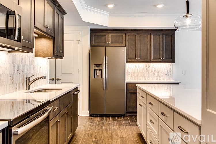 Kansas City Apartment: 4505 Summit St