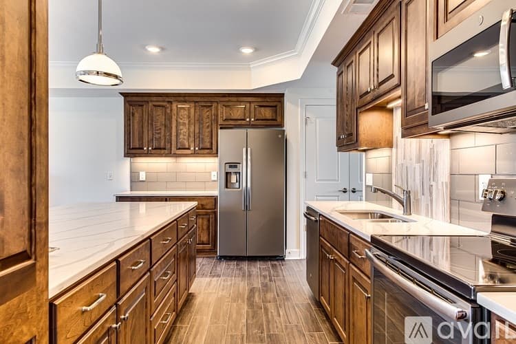 Kansas City Apartment: 4505 Summit St