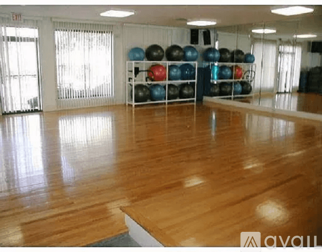 Natick Apartment: 7 Village Rock Ln
