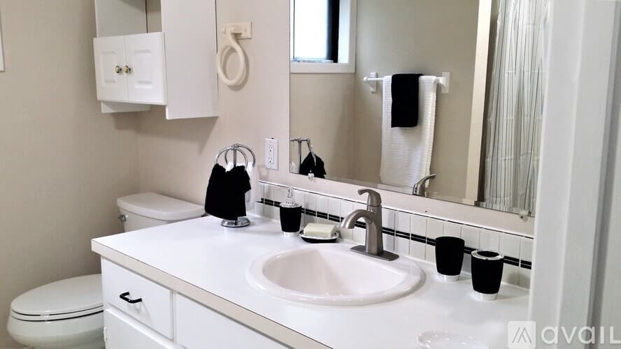 Vancouver House: 2217 NE Landover Drive