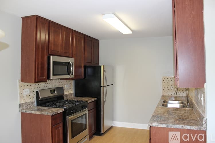 Bartlett Condo: 745 Candleridge Court