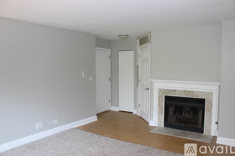 Bartlett Condo: 745 Candleridge Court