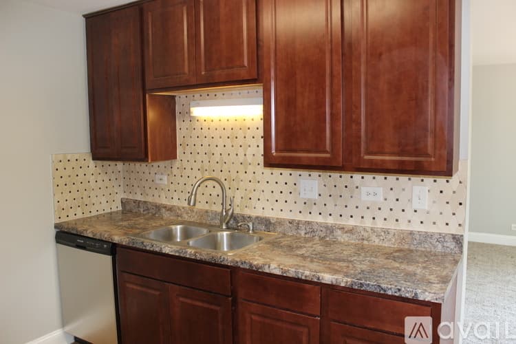 Bartlett Condo: 745 Candleridge Court