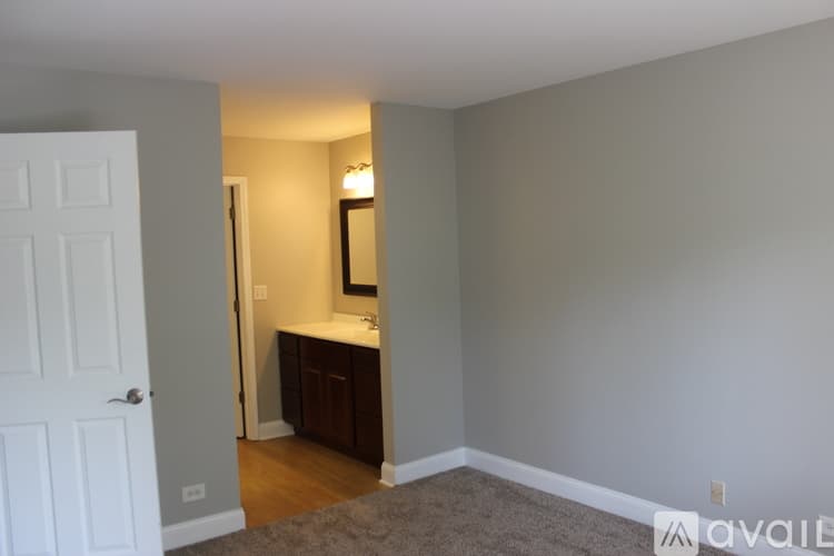 Bartlett Condo: 745 Candleridge Court