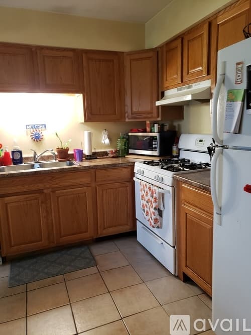 Burnham Apartment: 2790 E State Street