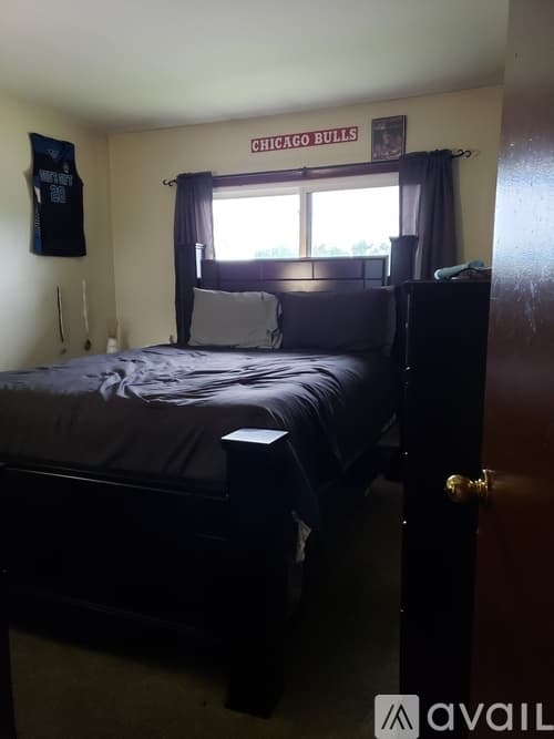 Burnham Apartment: 2790 E State Street
