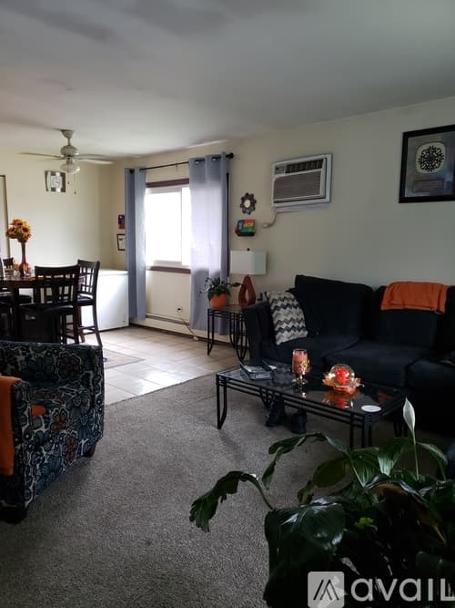 Burnham Apartment: 2790 E State Street