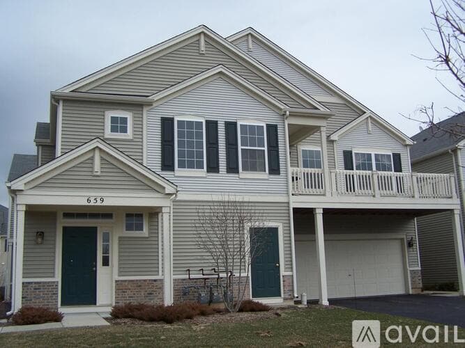 Lakemoor House: 659 Arbor Cir