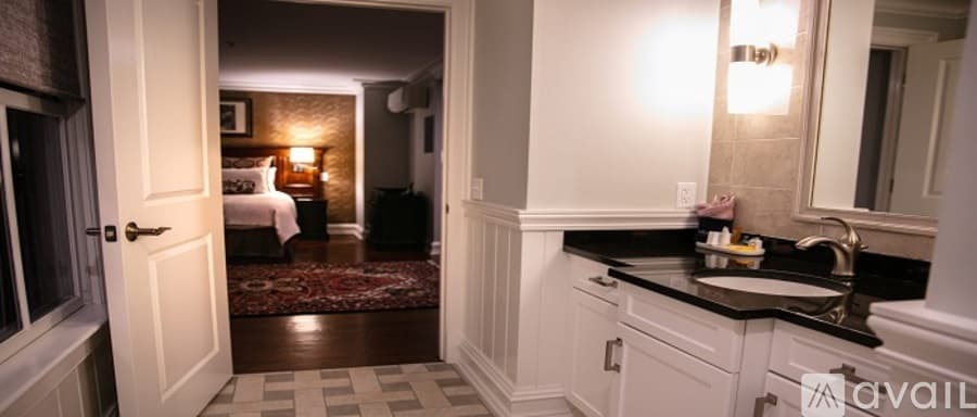 Norwalk Apartment: 99 East Avenue
