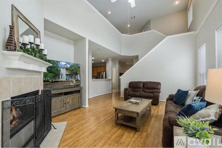 Denton County House: 10233 Nantucket Drive