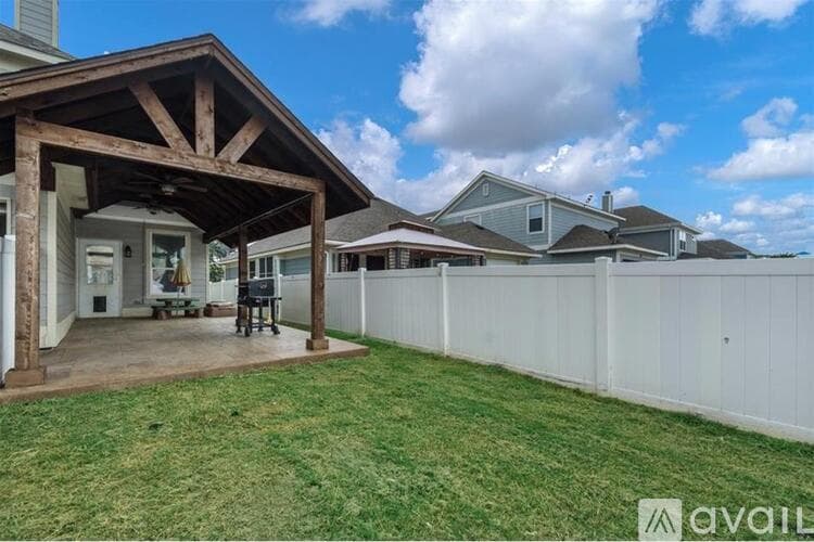Denton County House: 10233 Nantucket Drive