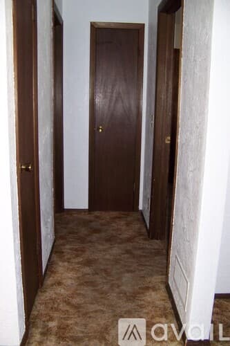 Pekin House: 2209 Stoneybrook Rd