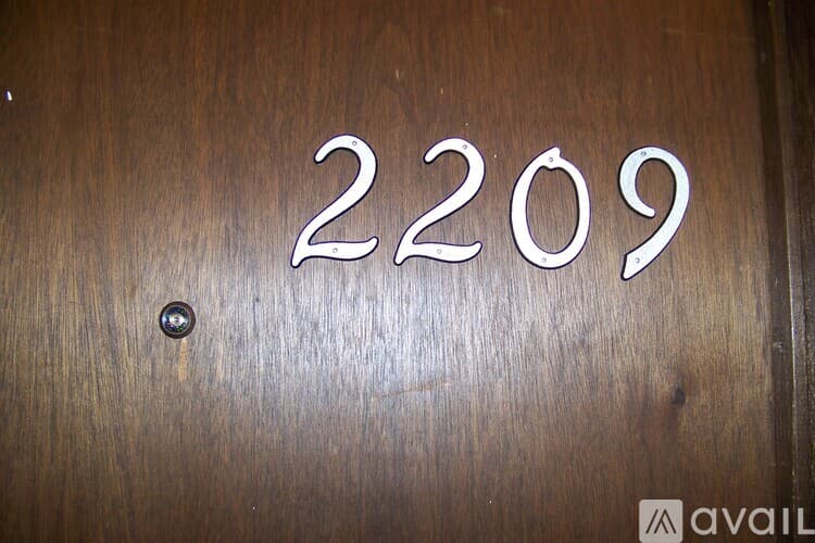 Pekin House: 2209 Stoneybrook Rd