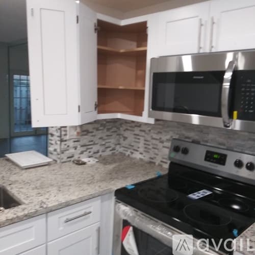 Pompano Beach Townhome: Northeast 15th Street