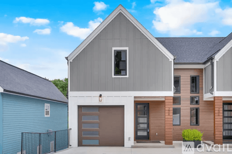 Chattanooga House: 208 Baker Street