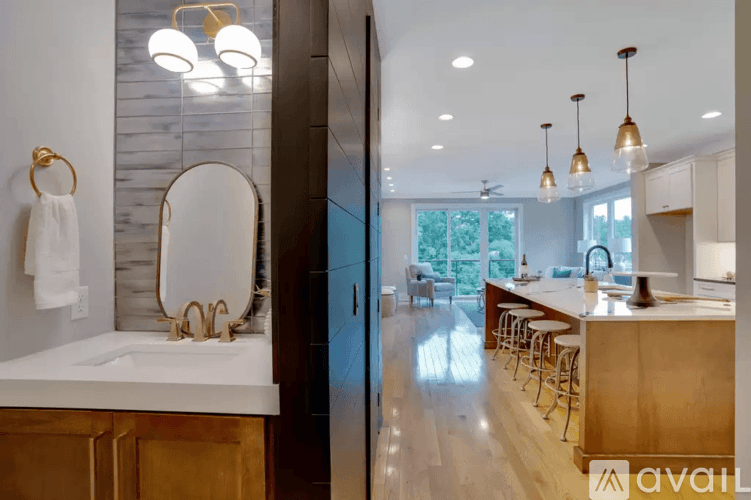 Chattanooga House: 208 Baker Street