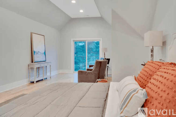 Chattanooga House: 208 Baker Street