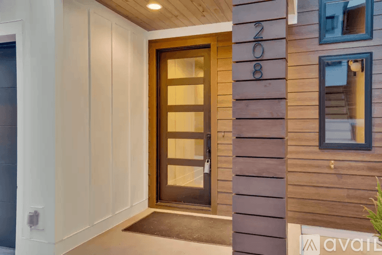 Chattanooga House: 208 Baker Street