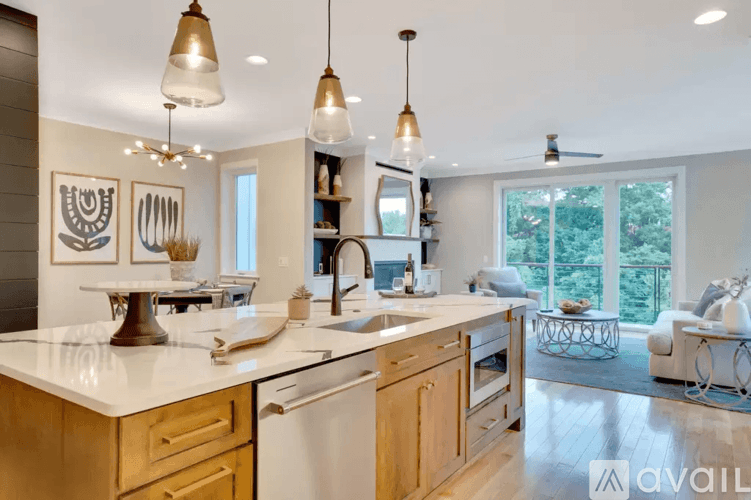 Chattanooga House: 208 Baker Street