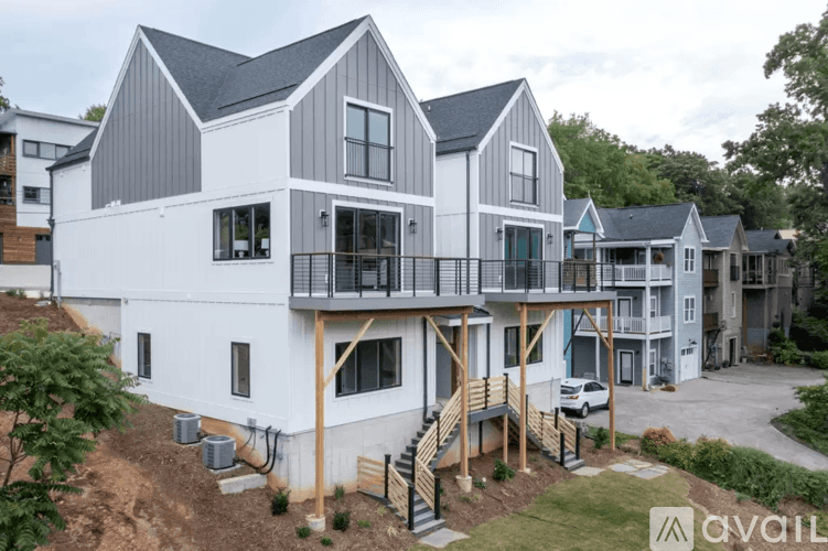 Chattanooga House: 208 Baker Street