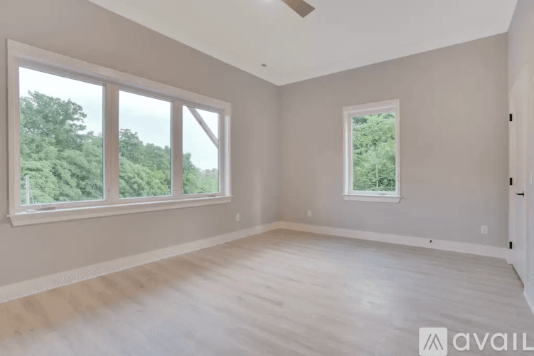 Chattanooga House: 208 Baker Street