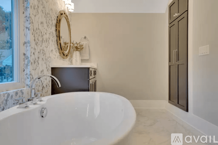 Chattanooga House: 208 Baker Street