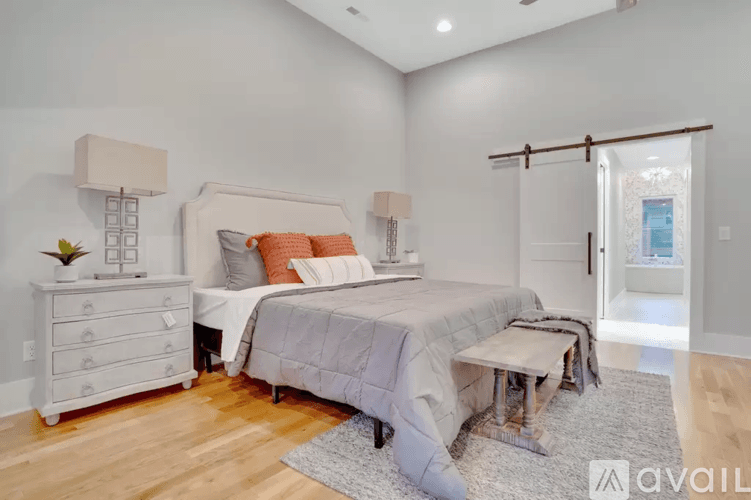 Chattanooga House: 208 Baker Street
