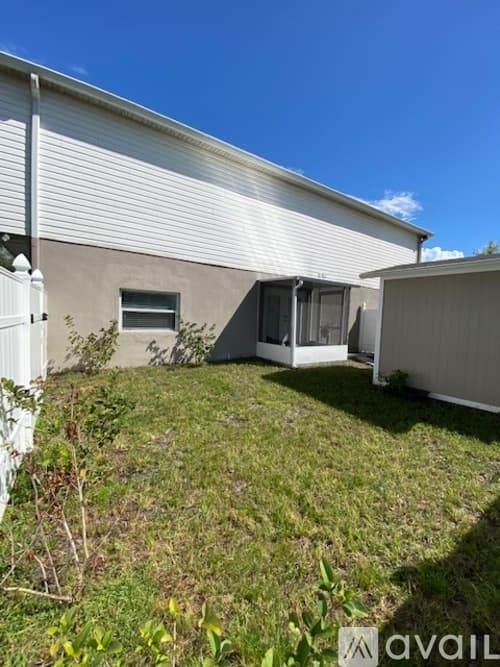 Clermont House: 2950 White Magnolia Loop