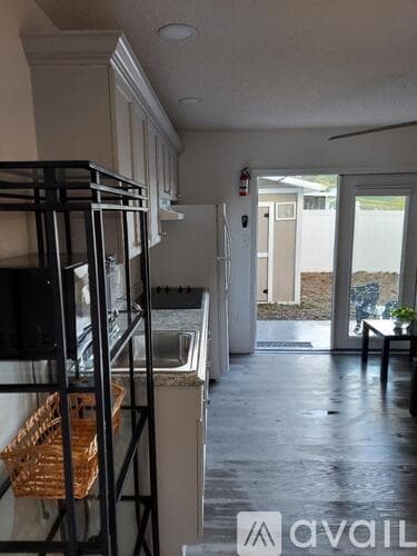 Clermont House: 2950 White Magnolia Loop