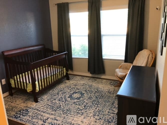 Meadowlakes House: 237 Meadowlakes Dr