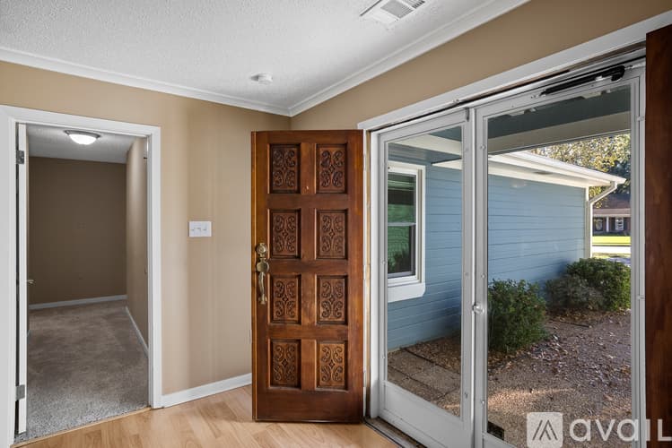 Germantown House: 8044 Neshoba Road