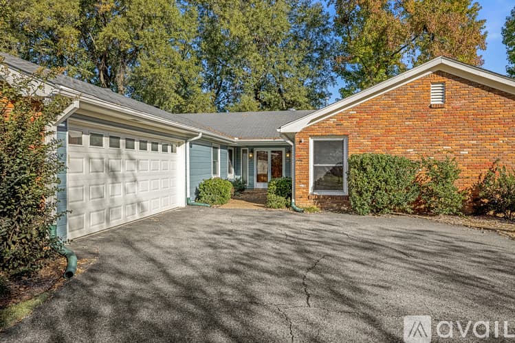 Germantown House: 8044 Neshoba Road