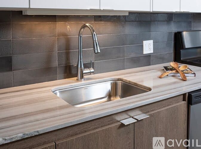Chicago Apartment: 2217 S Wabash Ave