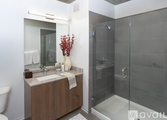 Chicago Apartment: 2217 S Wabash Ave