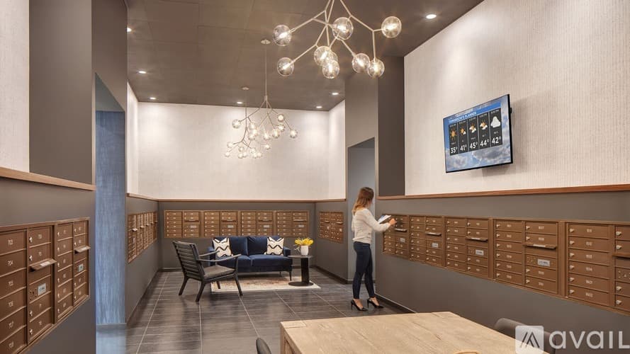 Chicago Apartment: 2217 S Wabash Ave