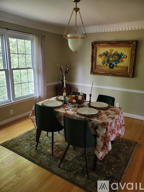 Roswell House: 11480 Mountain Laurel Drive