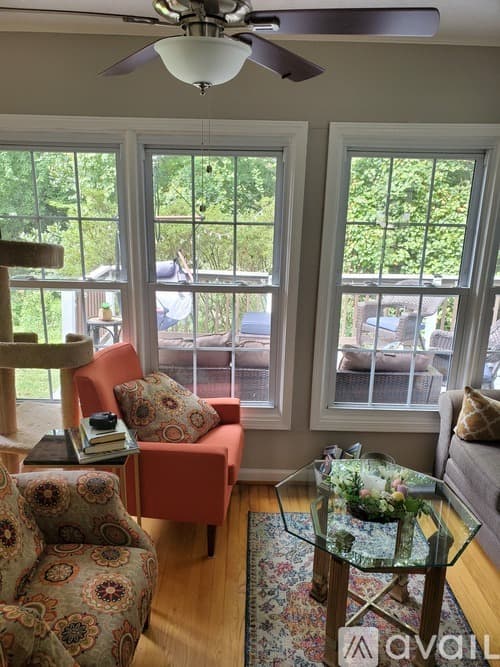 Roswell House: 11480 Mountain Laurel Drive