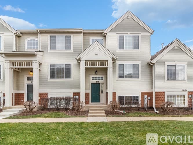 Cary House: 128 New Haven Dr
