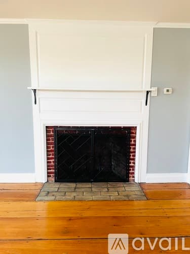 Warwick Apartment: 1272 W Shore Rd