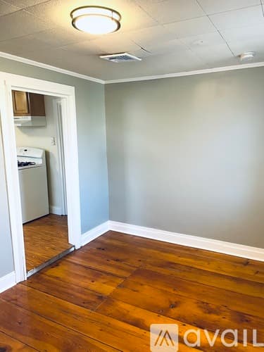 Warwick Apartment: 1272 W Shore Rd