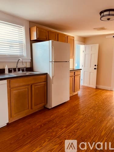 Warwick Apartment: 1272 W Shore Rd