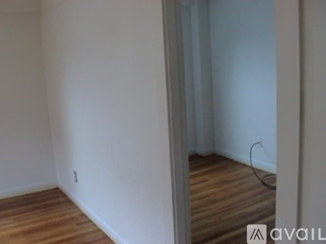 Salem Apartment: 13 Becket Street