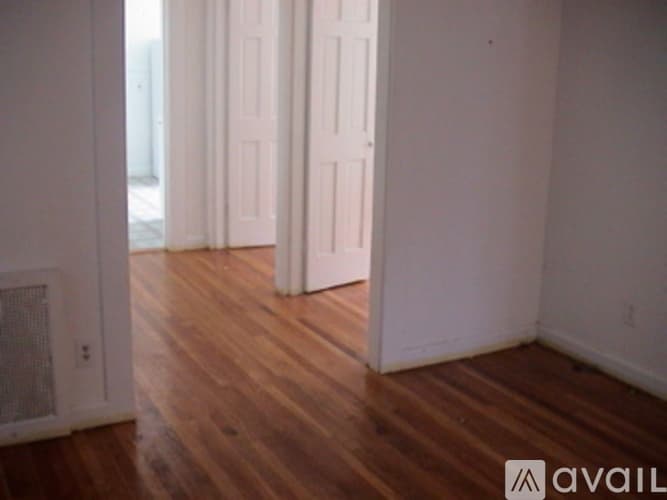 Salem Apartment: 13 Becket Street
