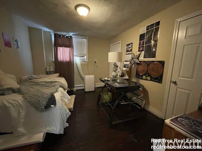 Boston Apartment: 72 Hillside St